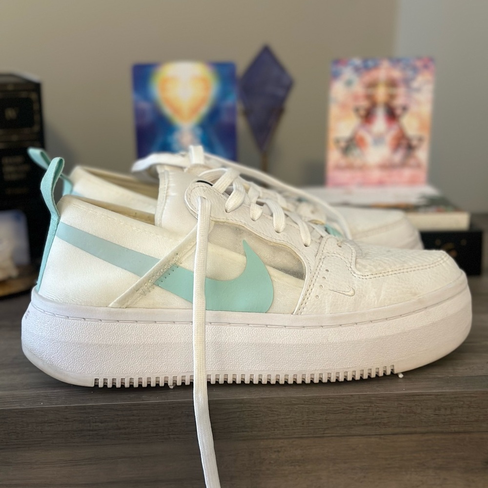 Nike mint. Lightly used